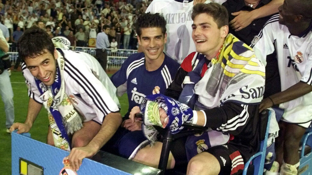 Iker Casillas mejores momentos liga 2000-2001 real madrid