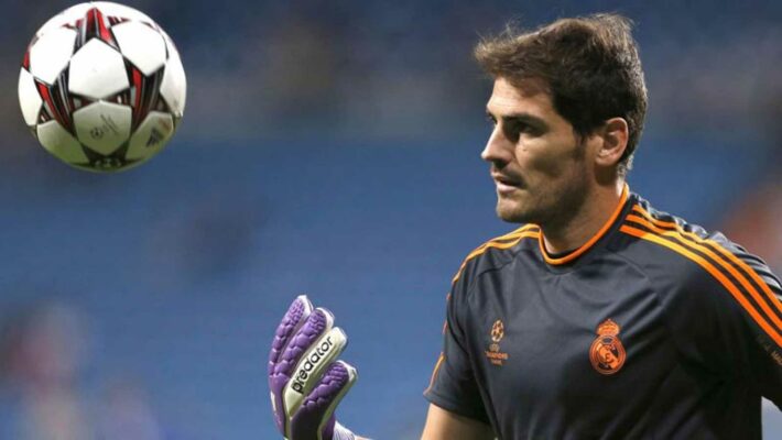 Blanco Y En Botella | Luces y sombras de Iker Casillas como futbolista