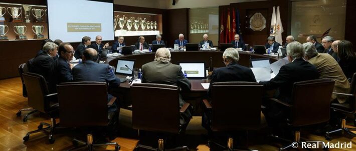 Florentino Pérez preside la reunión del Patronato de la Fundación Real Madrid