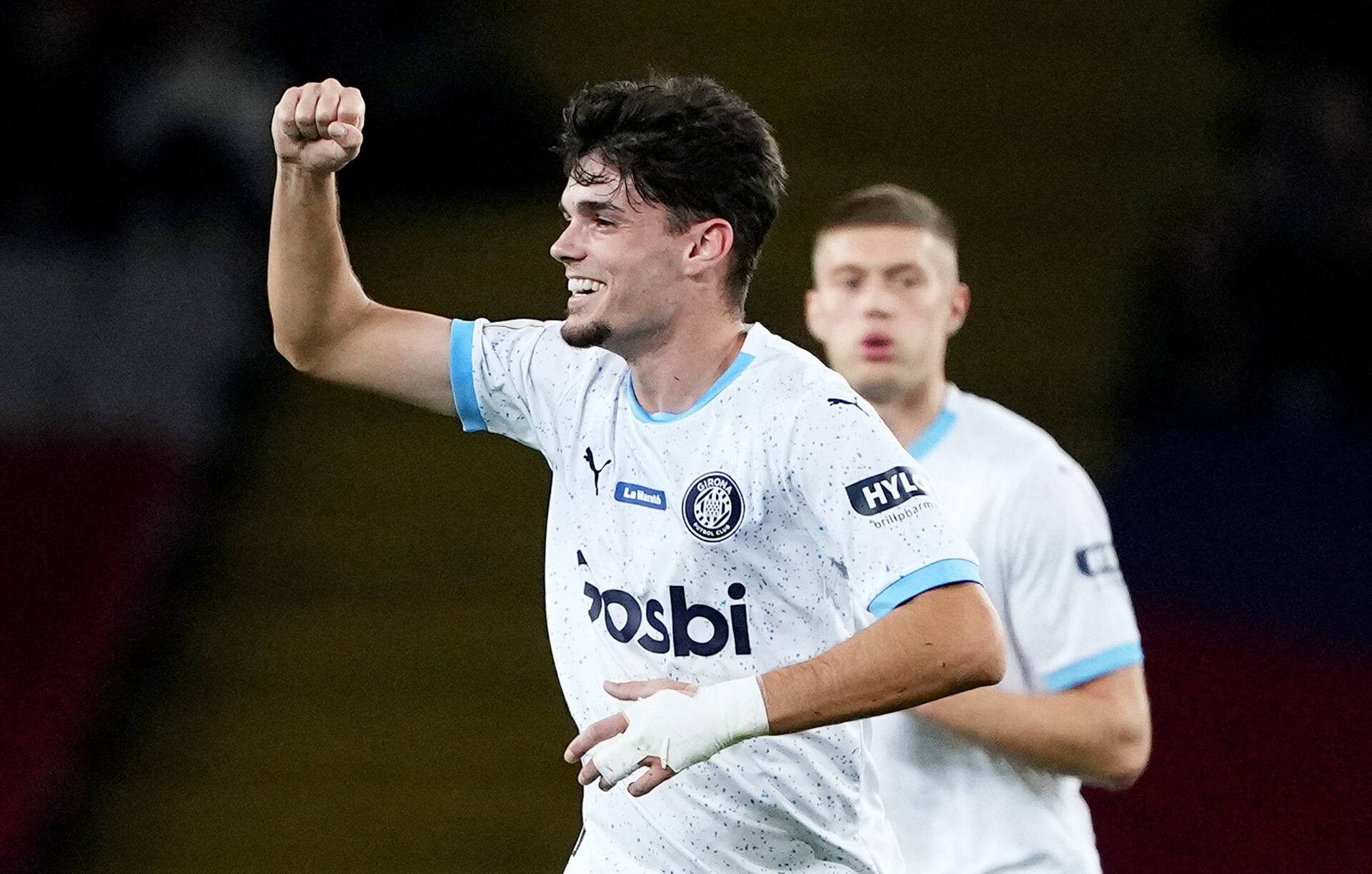 Miguel Gutiérrez celebra su gol ante el Barcelona.