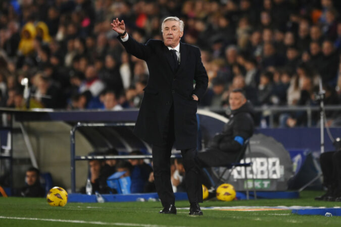 Ancelotti busca un reemplazo para Rüdiger de cara al derbi madrileño