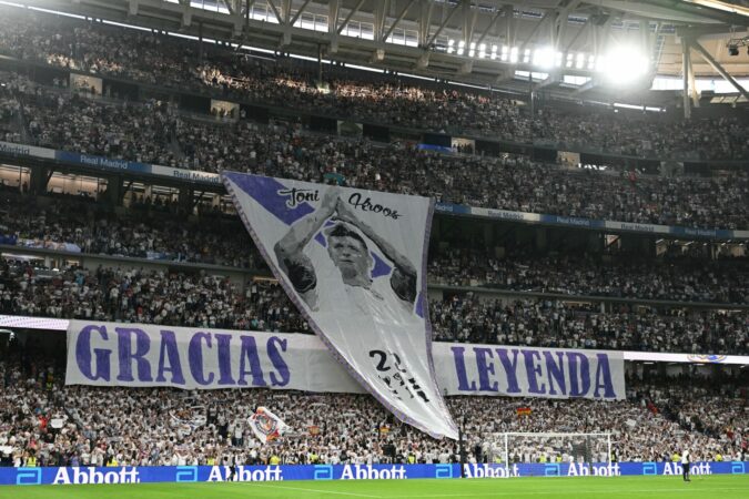 Gracias, leyenda: así fue el homenaje del Bernabéu a Toni Kroos