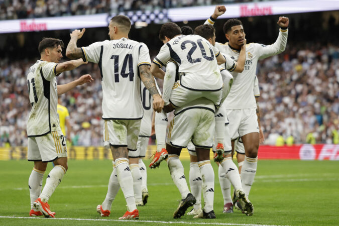 Opinión | El Real Madrid tiñe de blanco una liga llena de adversidades