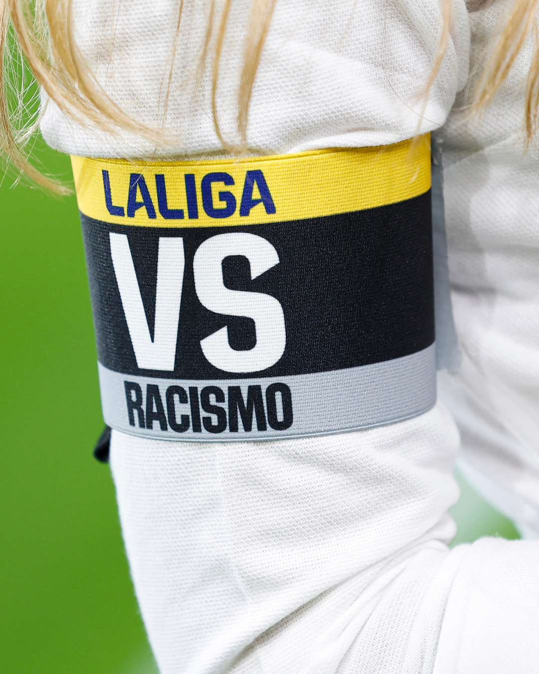 brazalete laliga vs racismo