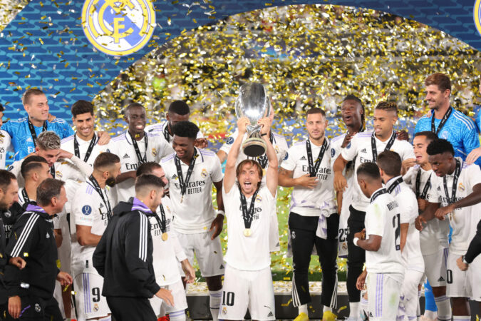 El Real Madrid, al acecho de ser el gran Supercampeón de Europa