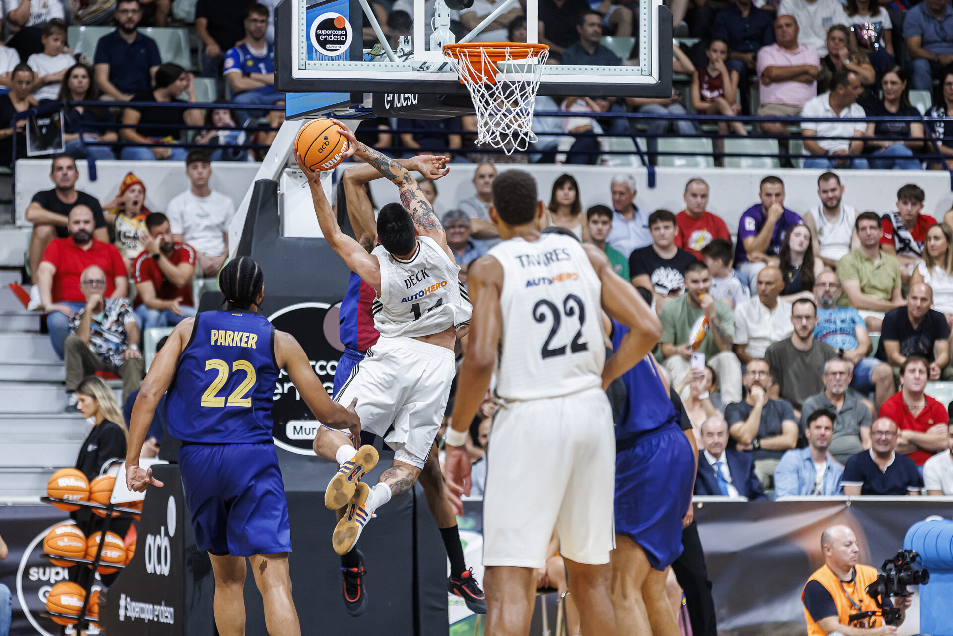 Crónica Supercopa | Un Madrid a la defensiva se mete en la final (89 – 83)