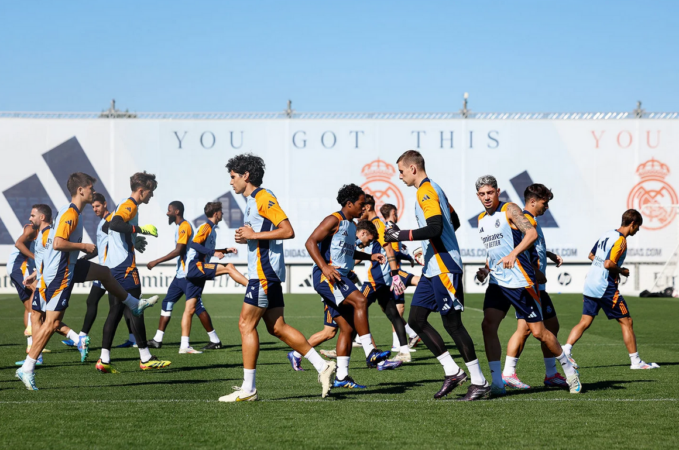 Ni Bellingham ni Tchouaméni entrenan con el grupo antes de viajar a San Sebastián