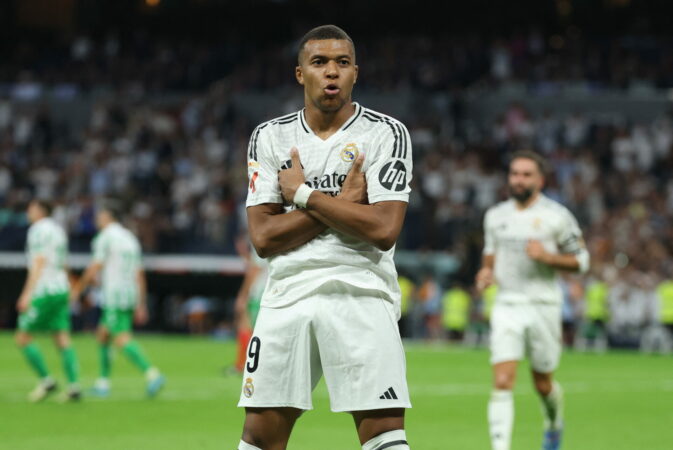 Crónica Real | Mbappé hace justicia y sella su primera noche mágica en el Bernabéu (2-0)