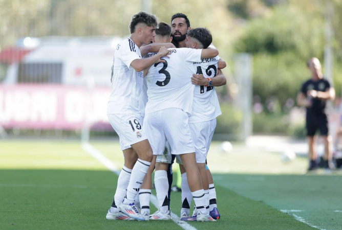 Crónica Youth League | El Juvenil A se lleva la primera victoria ante el Stuttgart (1-0)