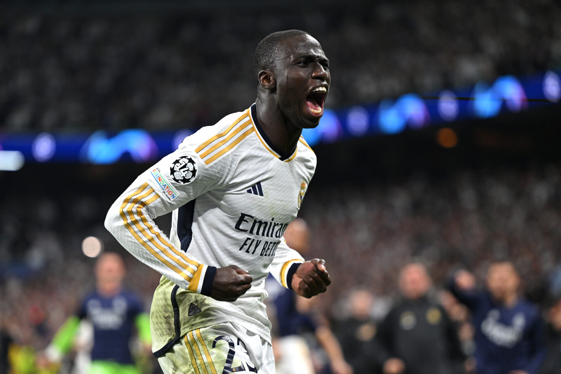 Ferland Mendy y una renovación hasta 2027