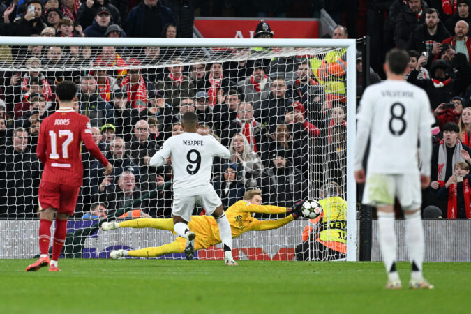 Crónica Real | Noche negra en Anfield (2-0)