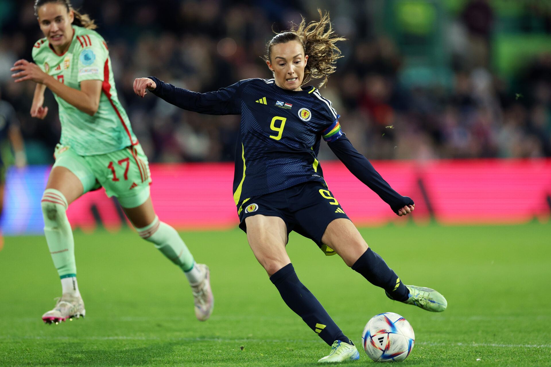 Caroline Weir (Real Madrid), representando a Escocia.