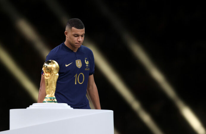 Lusail, escenario de luces y sombras para Kylian Mbappé