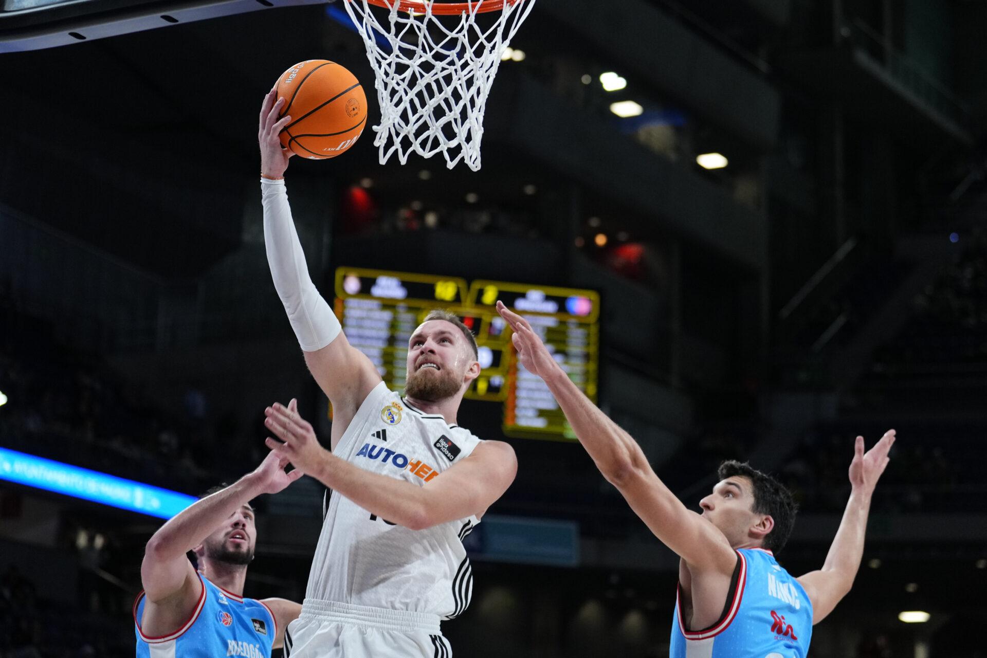 Crónica ACB | El Real Madrid más completo (106-69)