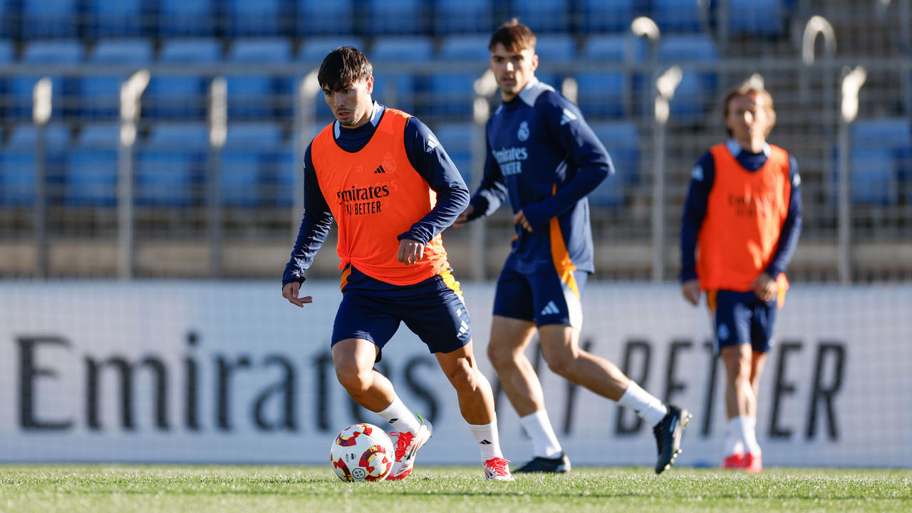 Brahim y Asencio, durante un entrenamiento del Real Madrid.