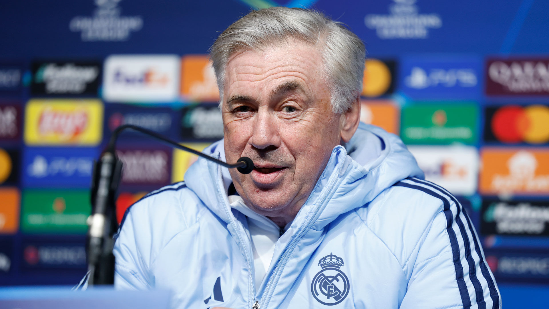 Carlo Ancelotti, en rueda de prensa, declaró que espera continuar con el Real Madrid si gana algún título esta temporada.