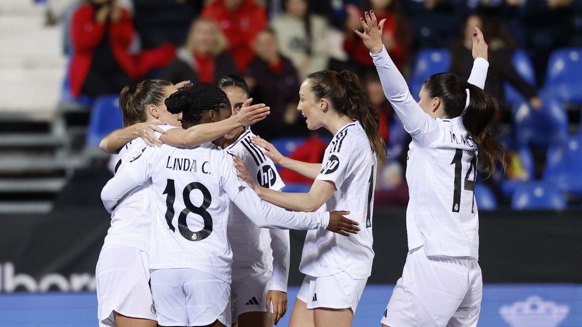 Las jugadoras del Real Madrid celebran el pase a la final de la Supercopa Femenina 2025 en la que se enfrentarán al Barcelona.