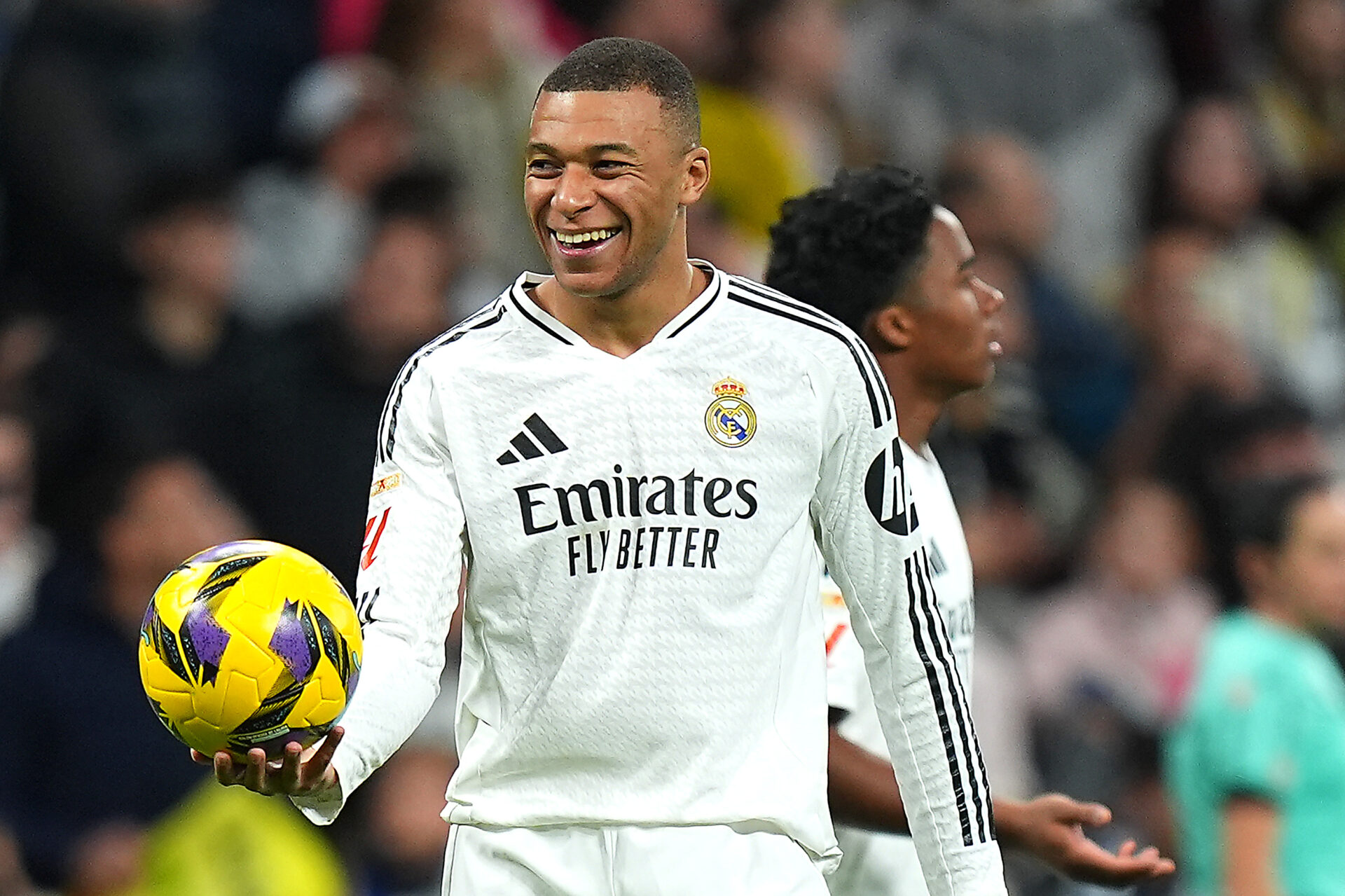 Kylian Mbappé sonríe durante el partido contra Las Palmas.