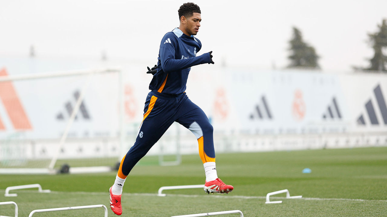 El Real Madrid durante su último entrenamiento antes del partido contra el Valladolid en LaLiga.