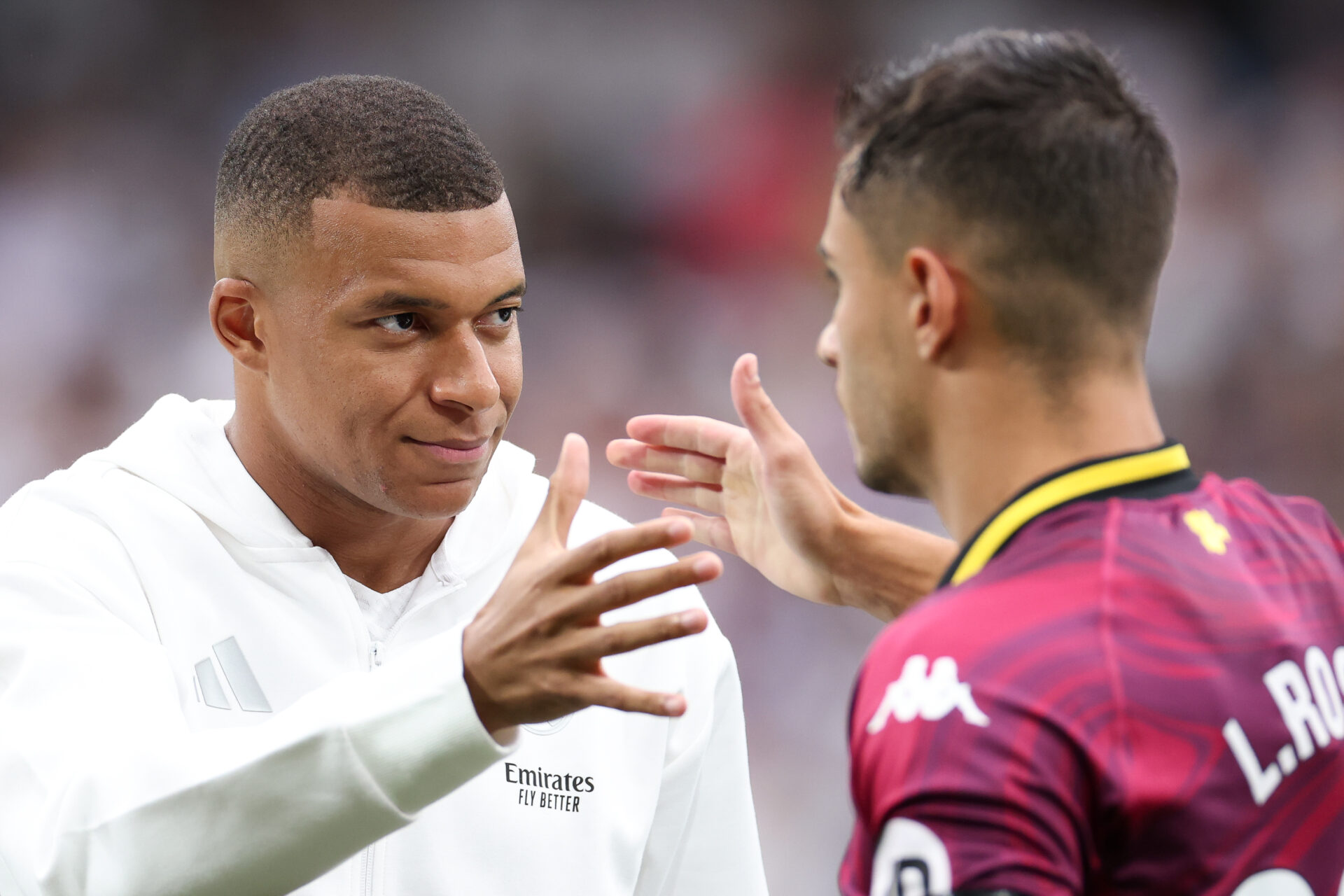 Kylian Mbappé, del Real Madrid, durante un partido previo al enfrentamiento contra el Valladolid en LaLiga.