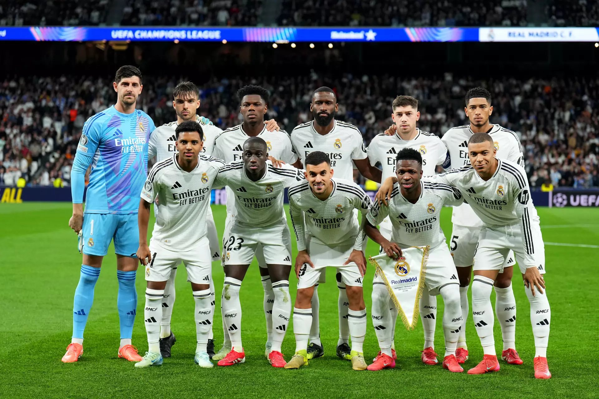 El Real Madrid prepara con dos bajas y una duda la ida de la Copa del Rey ante la Real Sociedad.