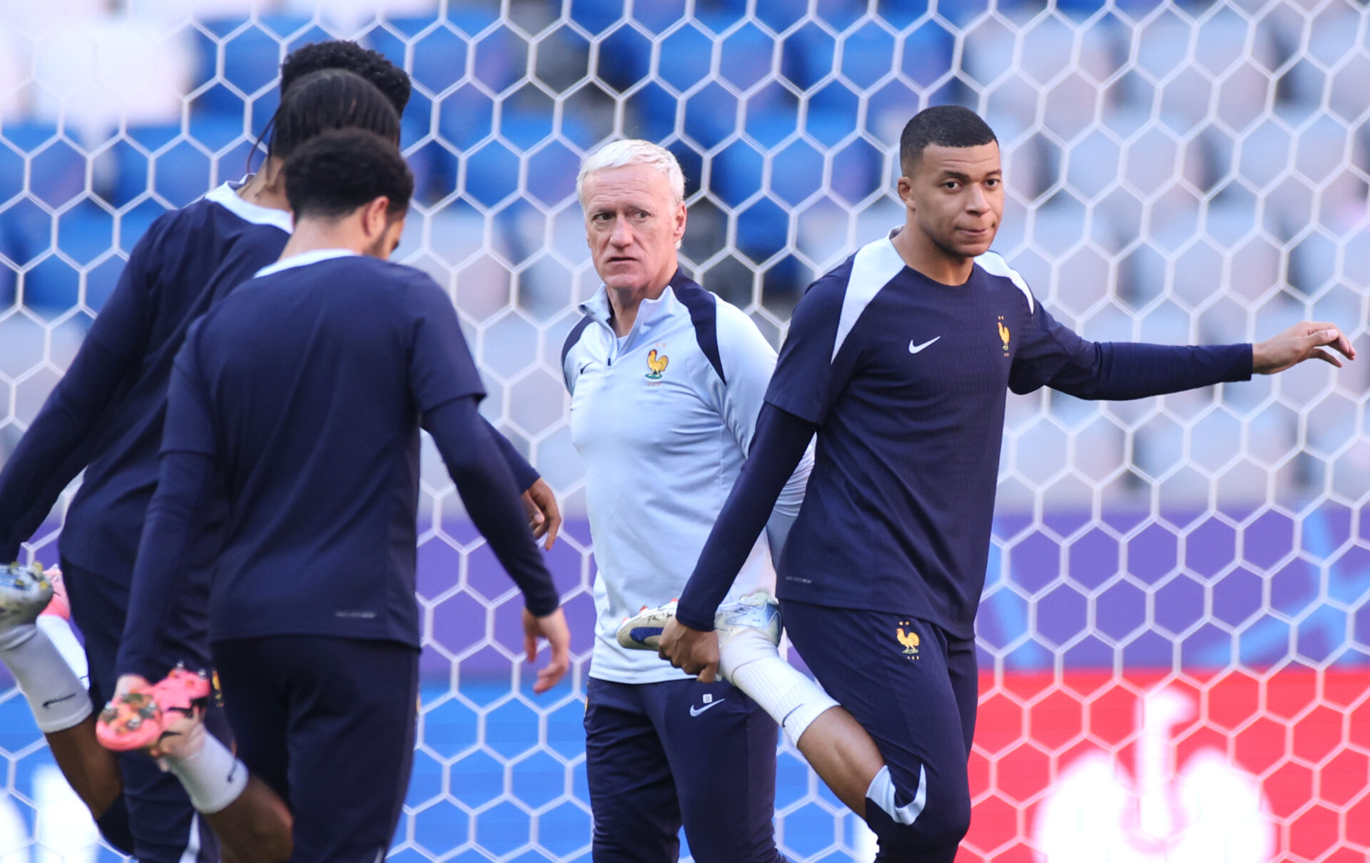 Deschamps, en una entrevista, ha confirmado la fecha del regreso de Mbappé con la selección de Francia.