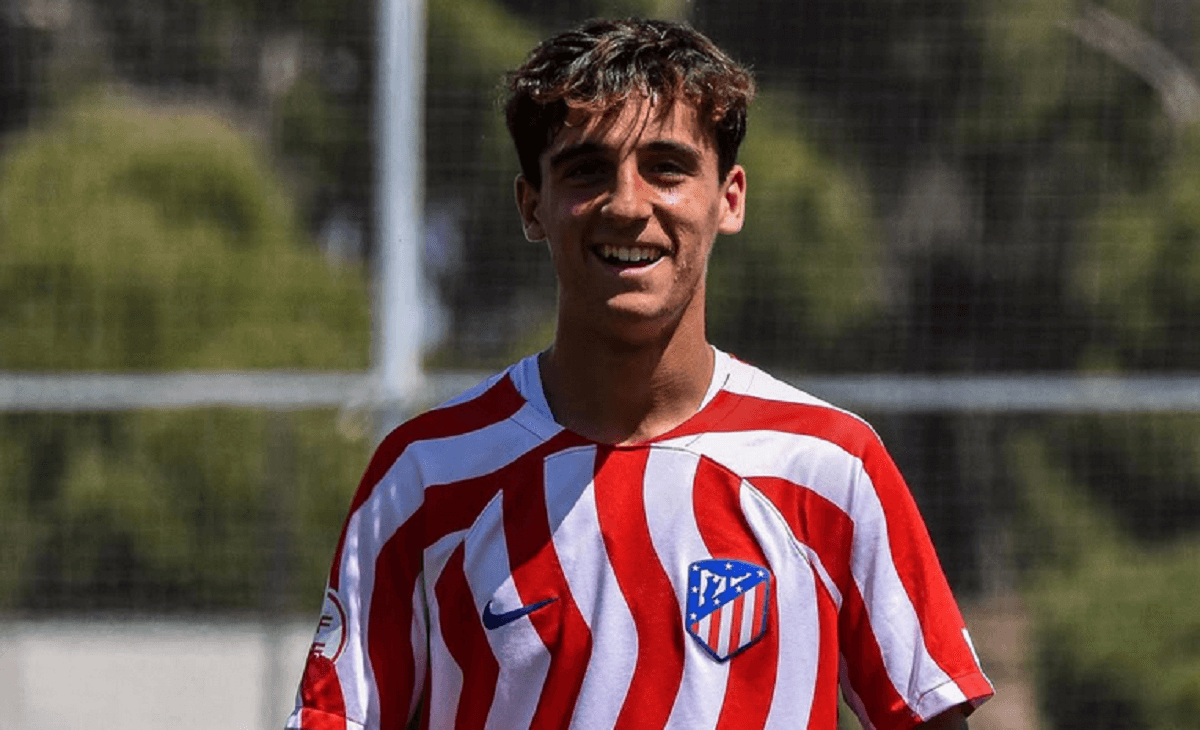 Gabriel Castrelo es el nuevo fichaje que hace el trasvase desde la cantera del Atlético de Madrid a la del Real Madrid.