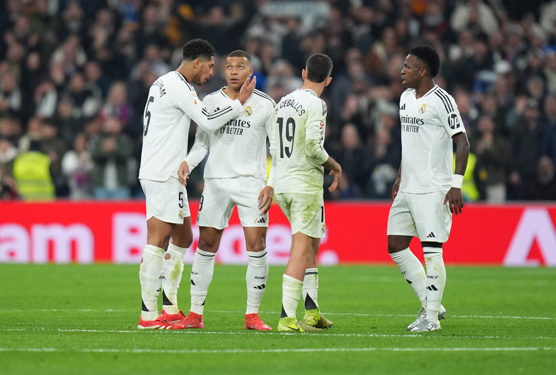 Las puntuaciones de los jugadores del Real Madrid en el empate en el derbi de hoy contra el Atlético Madrid.