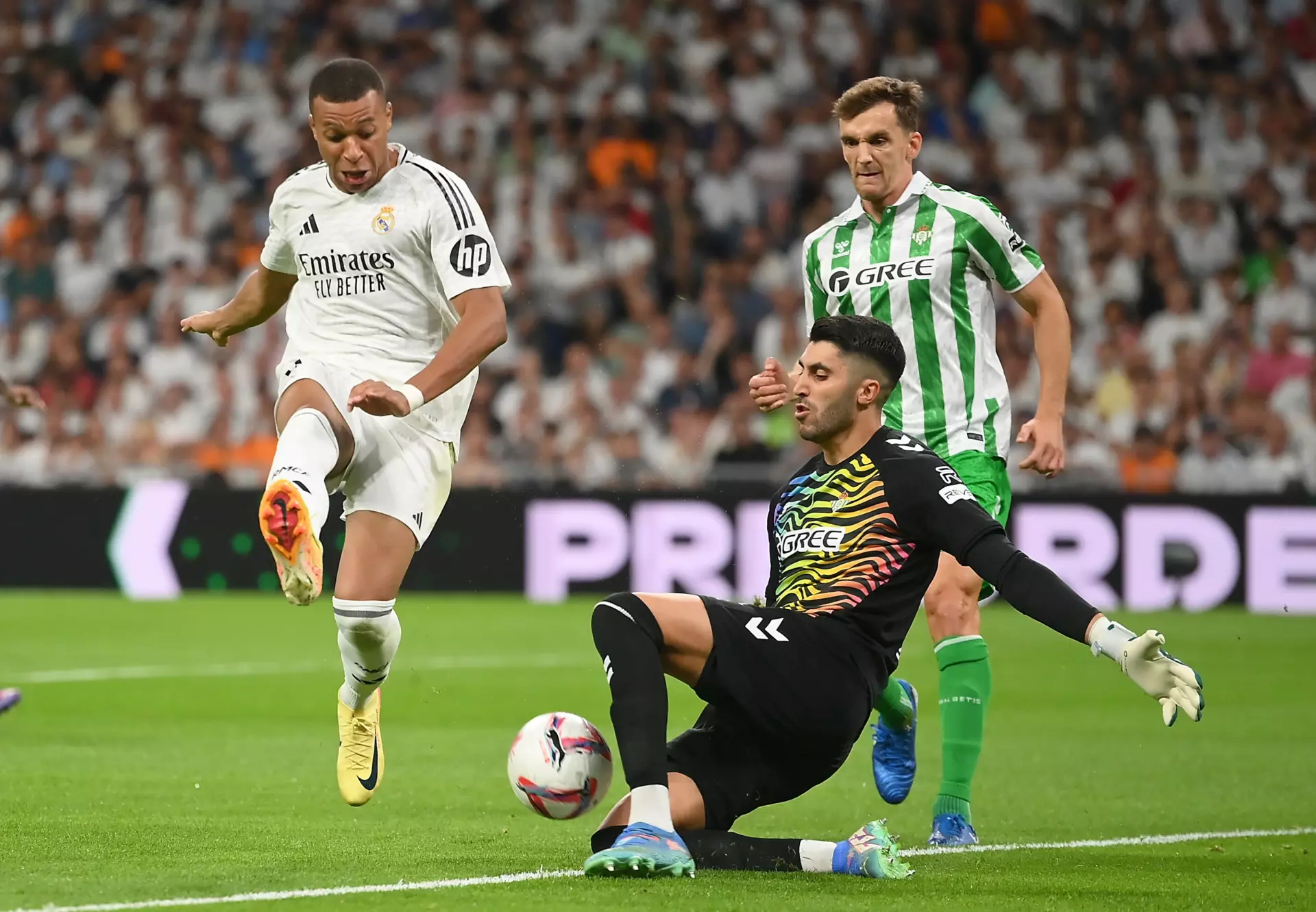 Real Betis vs Real Madrid: horario y dónde ver en TV y online el partido de LaLiga 2025