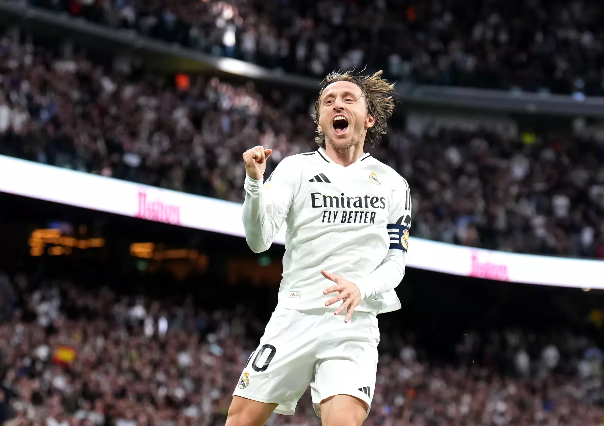 Modric celebra su gol en el Real Madrid 2-0 Girona de LaLiga.