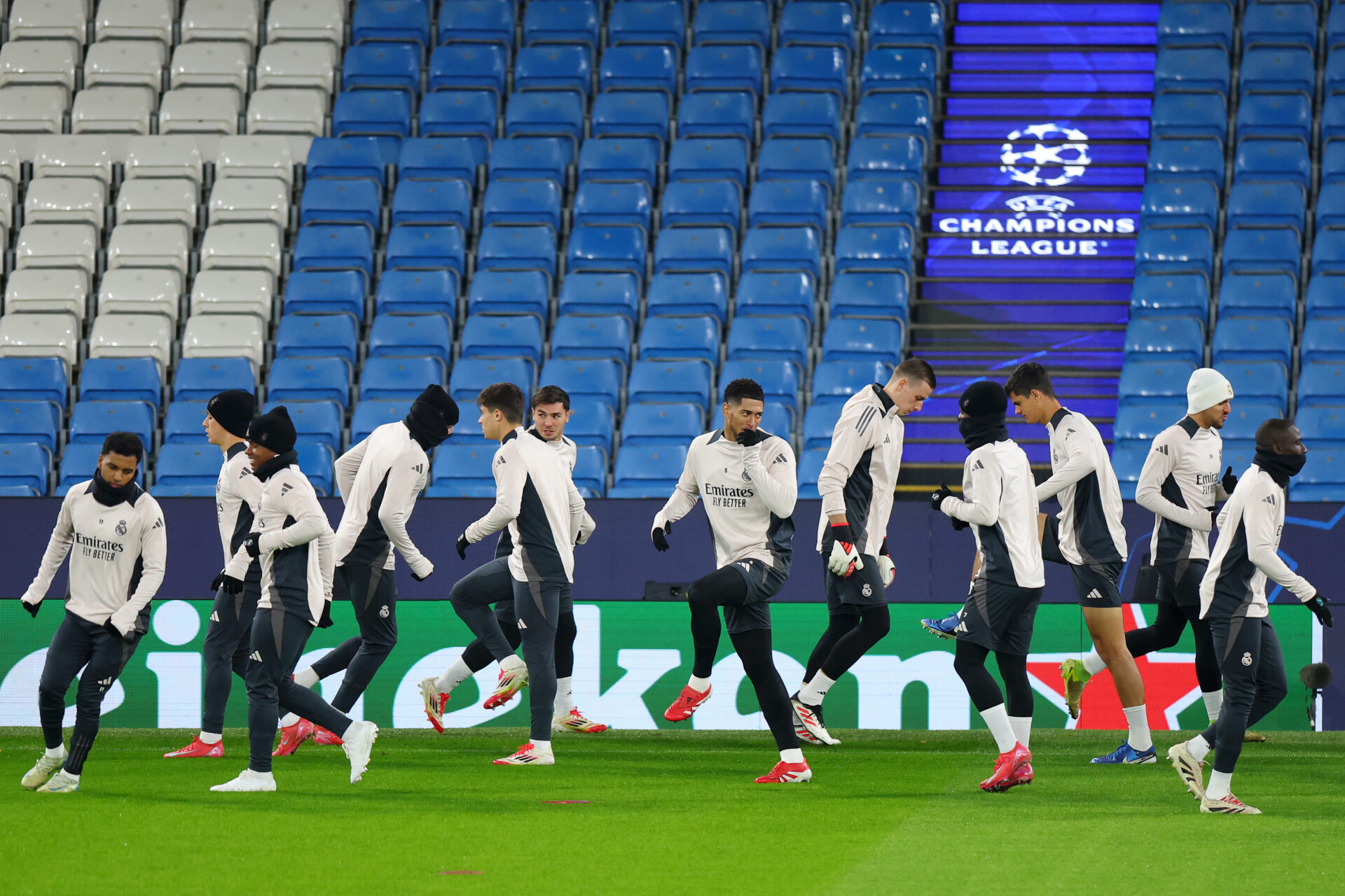 El Real Madrid ha completado su último entrenamiento antes de jugar contra el Manchester City en Inglaterra.