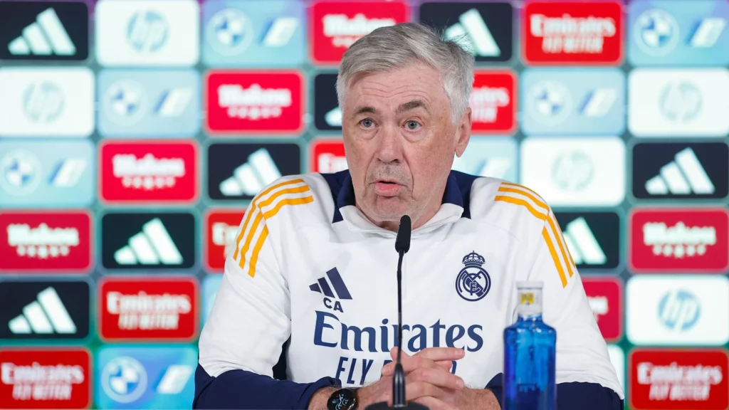 Ancelotti confirmó en sus declaraciones que cree que Fede Valverde pasará la mayor parte de su carrera como centrocampista.