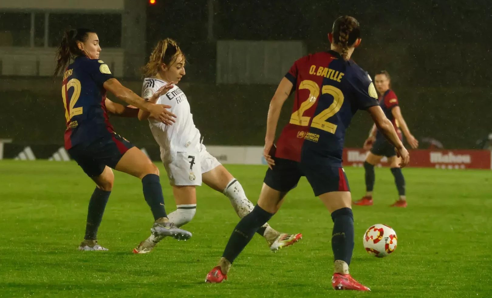 El Real Madrid Femenino de Olga Carmona perdió por 0-5 contra el Barcelona en Copa de la Reina.