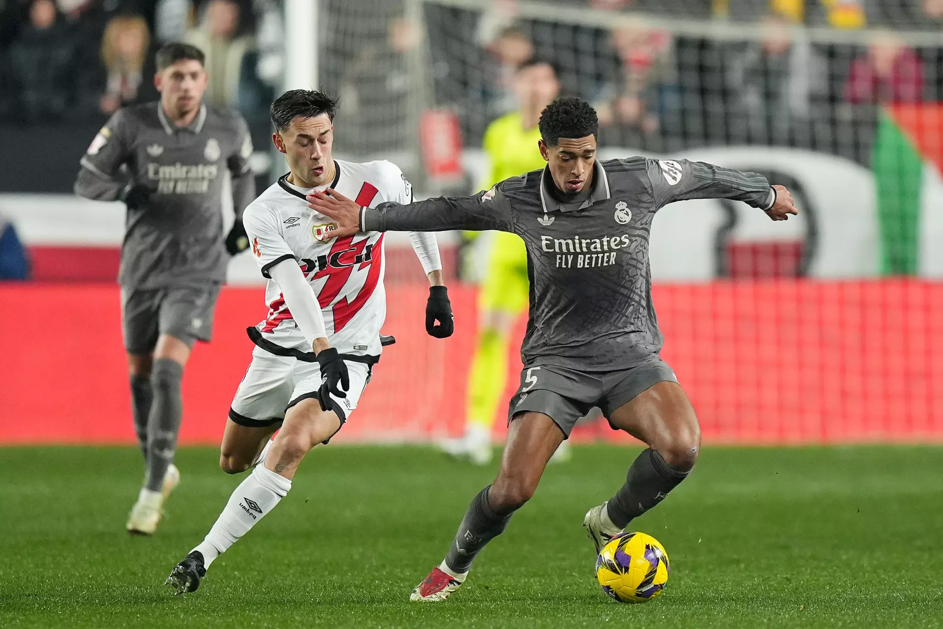 Jude Bellingham regresa tras su sanción para afrontar el Real Madrid - Rayo Vallecano de LaLiga.