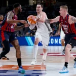 Real Madrid Baloncesto 83-78 Baskonia | El Madrid tira de garra para sacar una victoria de líder