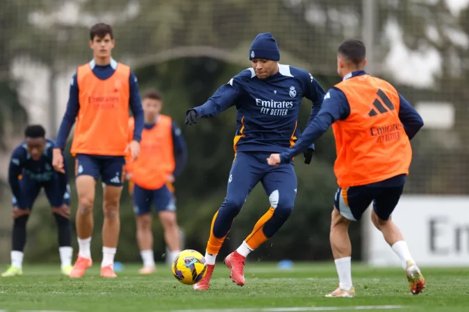 El Real Madrid se entrena sin Rüdiger antes de recibir al Rayo Vallecano