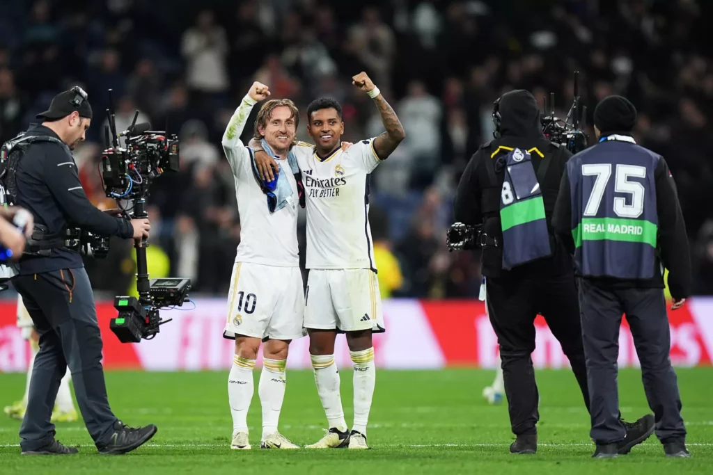 Rodrygo, junto a Modric después de un partido, desvela su gran relación en la entrevista