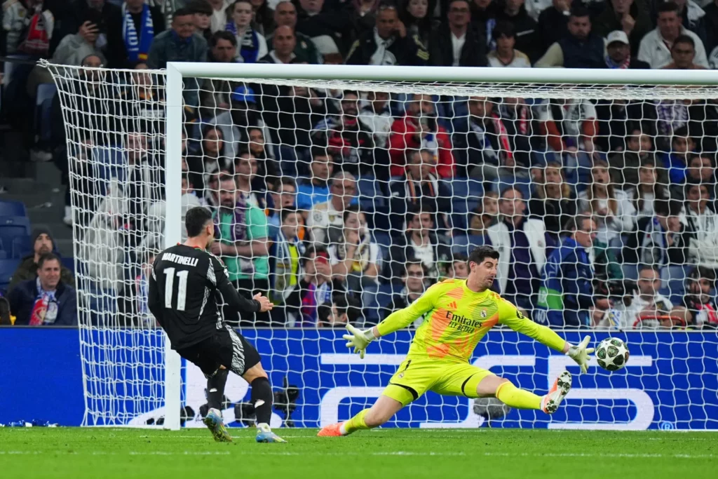 Martinelli marca el gol definitivo de la victoria del Arsenal FC por 1-2 ante el Real Madrid.