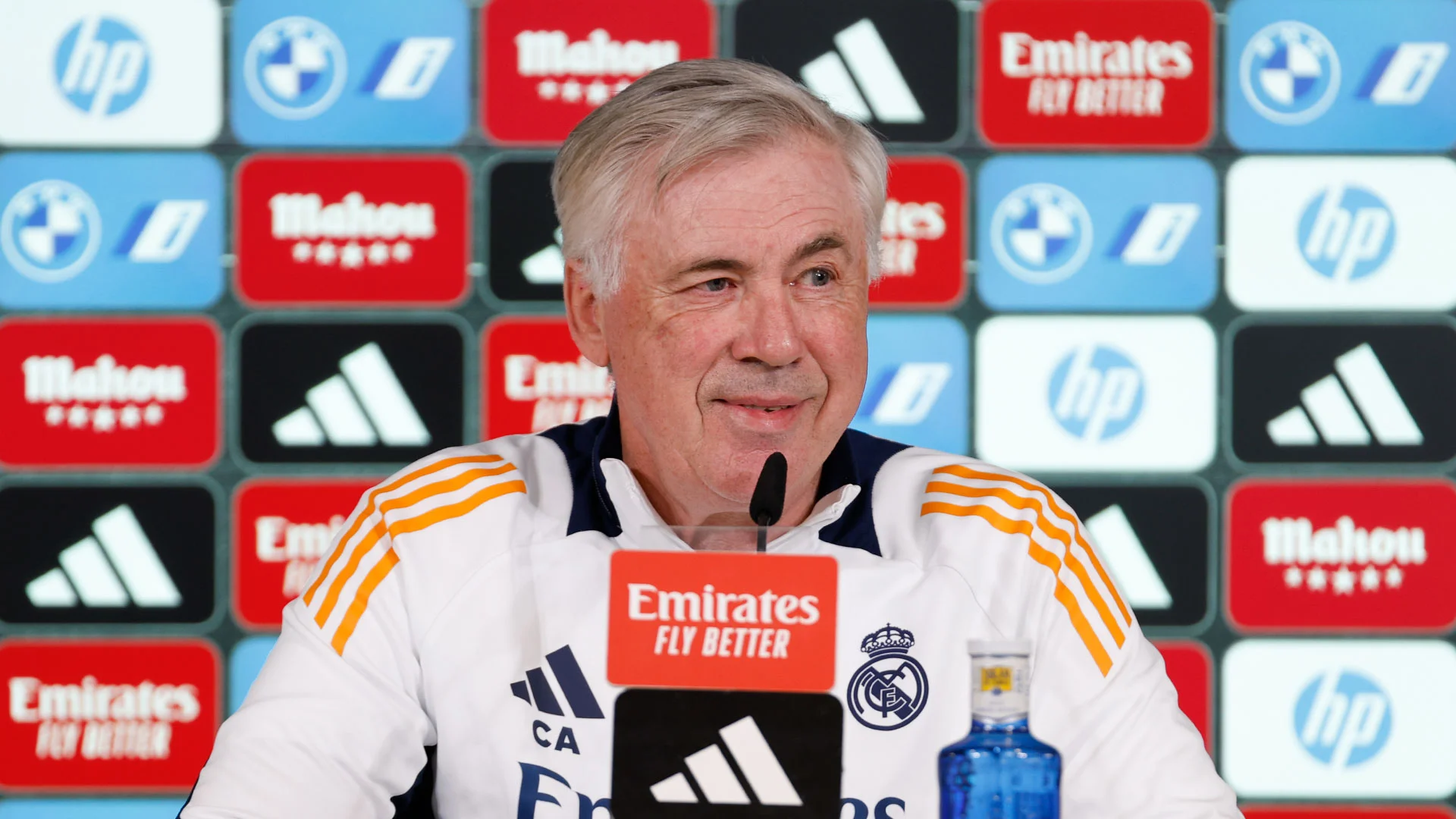 Ancelotti: «Hablaré sobre mi futuro el día 25» Carlo Ancelotti ha hablado de su futuro con el Real Madrid en rueda de prensa.