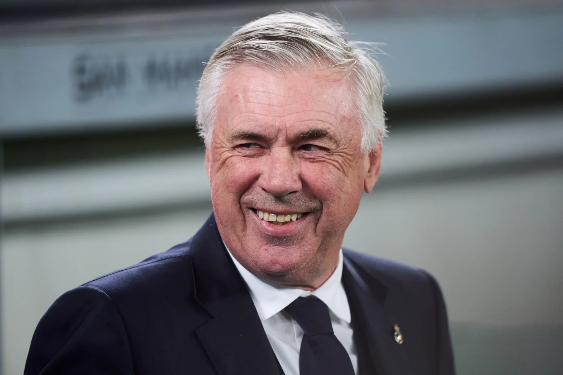 Opinión | Puerta grande para Ancelotti Ancelotti sonríe durante un partido del Real Madrid