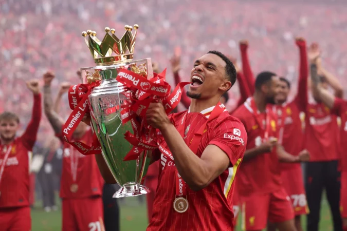OFICIAL | Alexander-Arnold ficha por el Real Madrid OFICIAL | Alexander-Arnold ficha por el Real Madrid