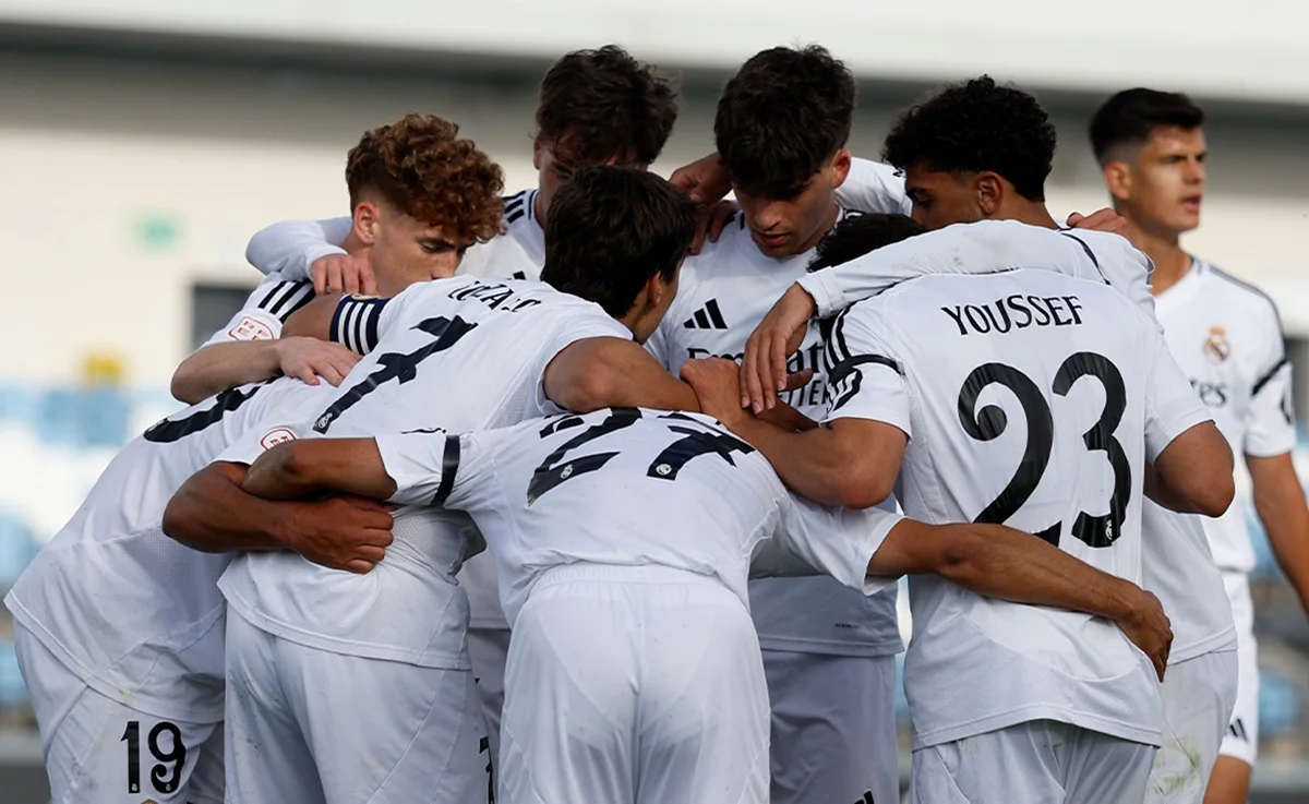Real Madrid Castilla 3-2 Marbella FC | La garra blanca está de vuelta Los jugadores del Real Madrid Castilla celebran su triunfo contra el Marbella FC por 3-2.