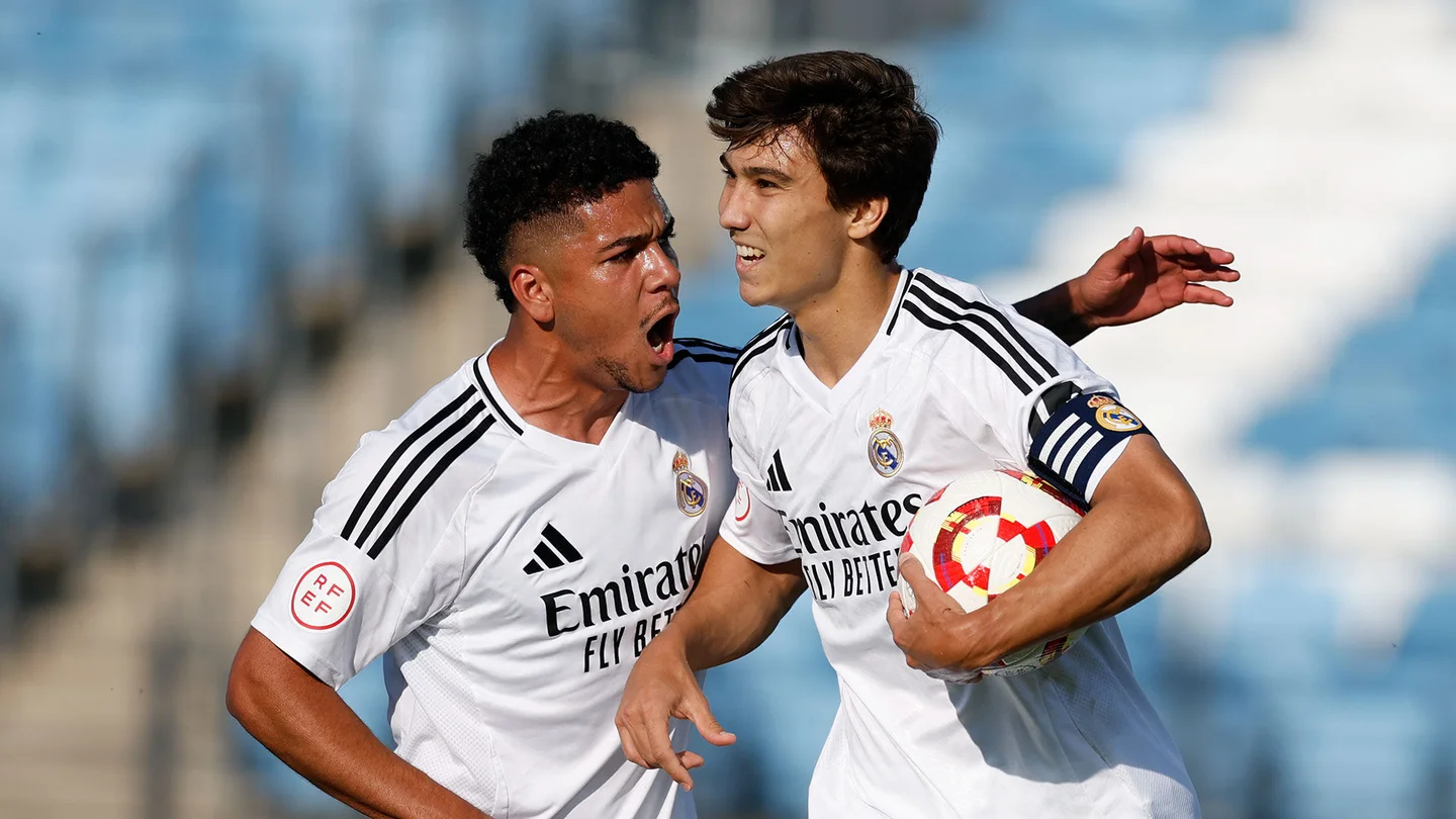 Real Madrid Castilla 4-0 CF Fuenlabrada | Feliz adiós al Di Stéfano Gonzalo celebra uno de los goles del Real Madrid Castilla 4-0 CF Fuenlabrada