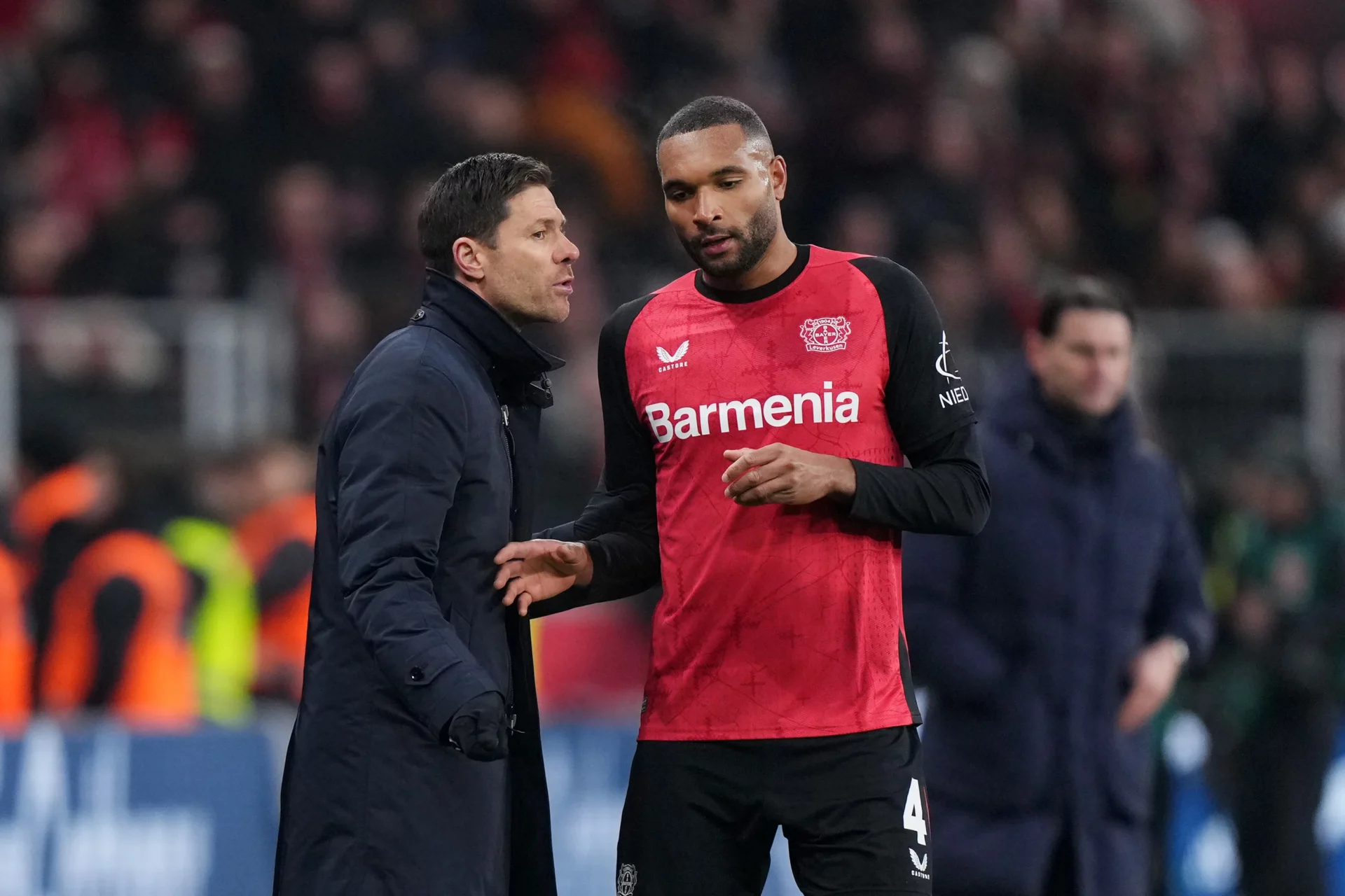 El Real Madrid se une a la carrera por Jonathan Tah El Real Madrid emerge como uno de los equipos interesados en el fichaje de Jonathan Tah.