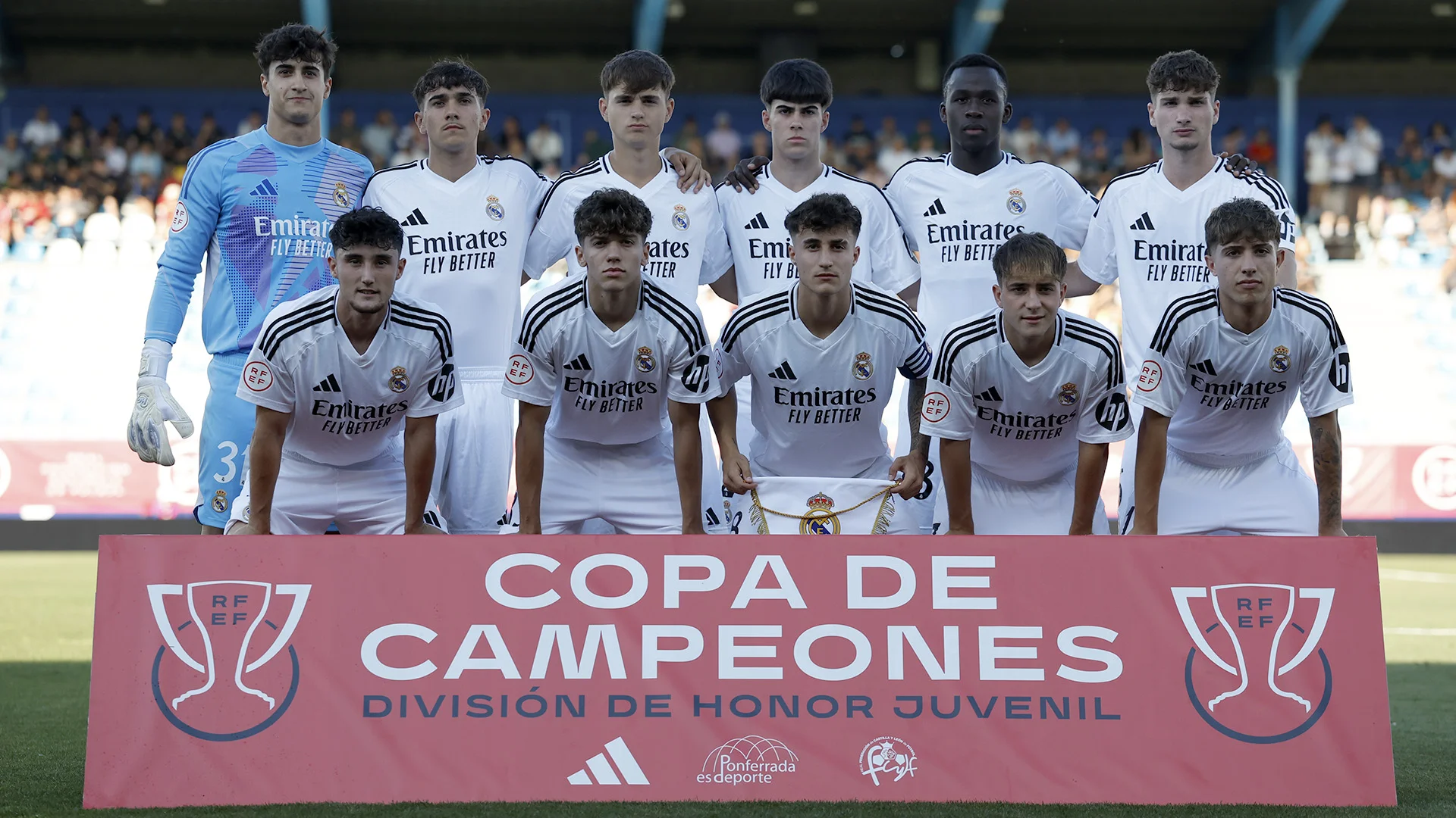 Real Madrid Juvenil 1-2 Valencia | Arbeloa dice adiós con derrota El Real Madrid Juvenil cayó eliminado de la Copa de Campeones tras perder contra el Valencia