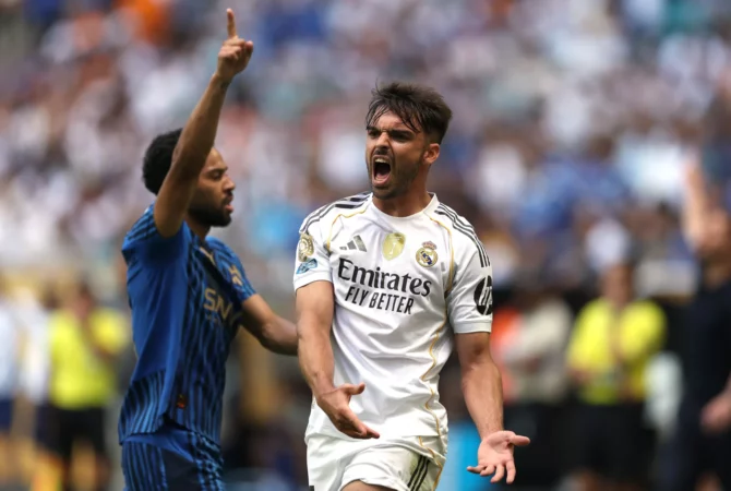 Raúl Asencio entra en la lupa de Xabi Alonso Raúl Asencio entra en la lupa de Xabi Alonso