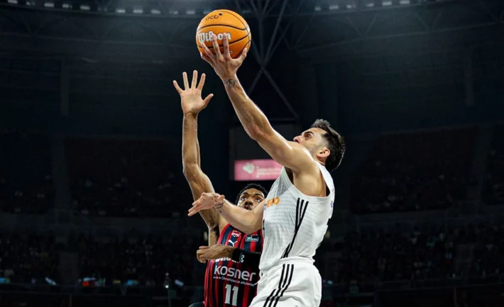 Baskonia 103-112 Real Madrid | Los exteriores del Madrid conquistan el Buesa para pasar a semis Baskonia 103-112 Real Madrid | Los exteriores del Madrid conquistan el Buesa para pasar a semis