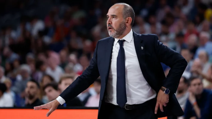 Chus Mateo: «A veces el cómo es lo menos importante en este tipo de partidos» Chus Mateo: «A veces el cómo es lo menos importante en este tipo de partidos»