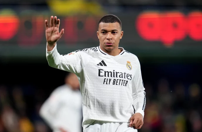Kylian Mbappé se sube al carro Kylian Mbappé se sube al carro
