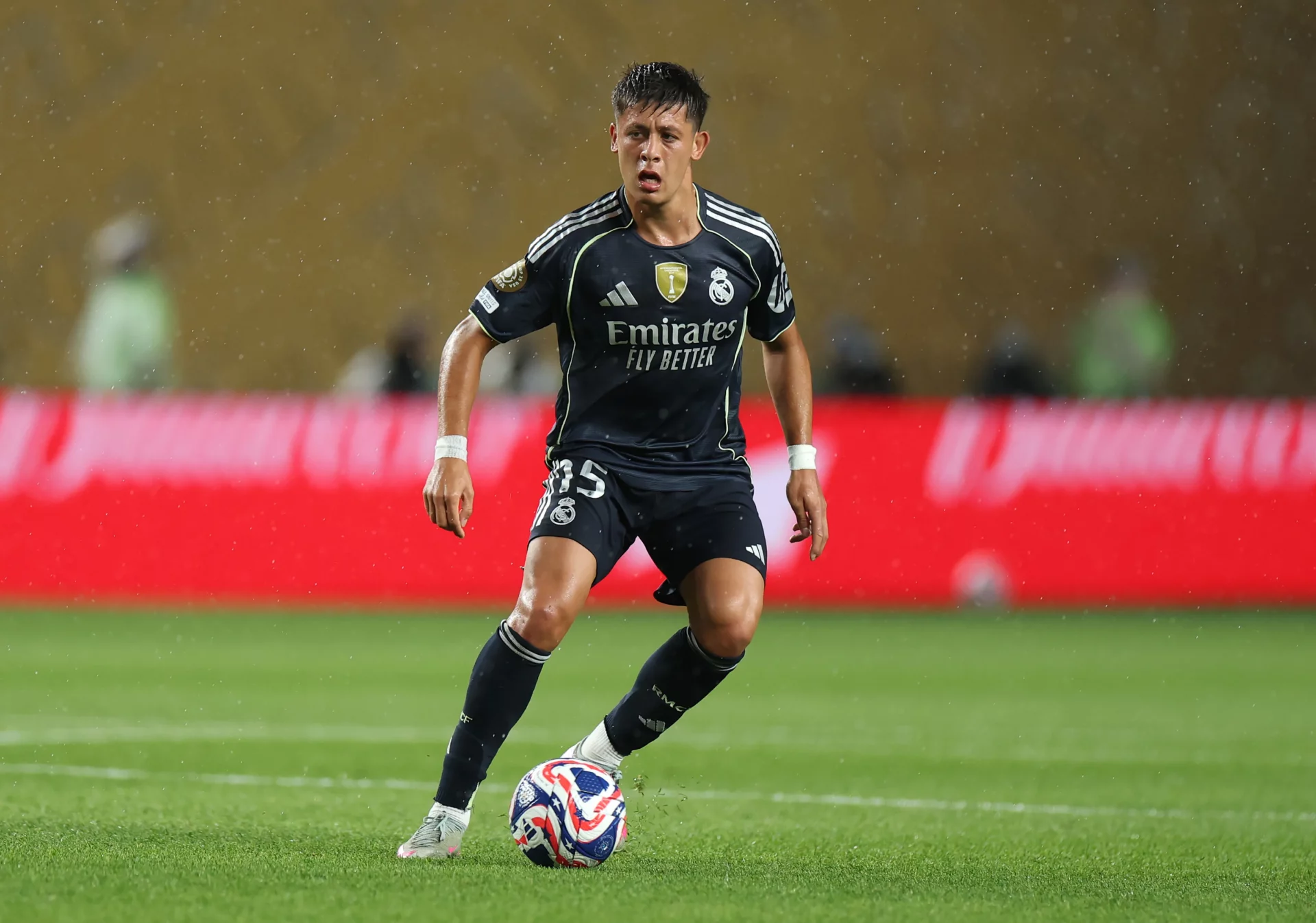 Un nuevo y reinventado Arda Güler Arda Güler, en su nueva posición con el Real Madrid